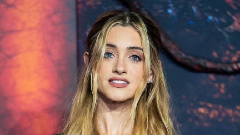 natalia dyer krankheit